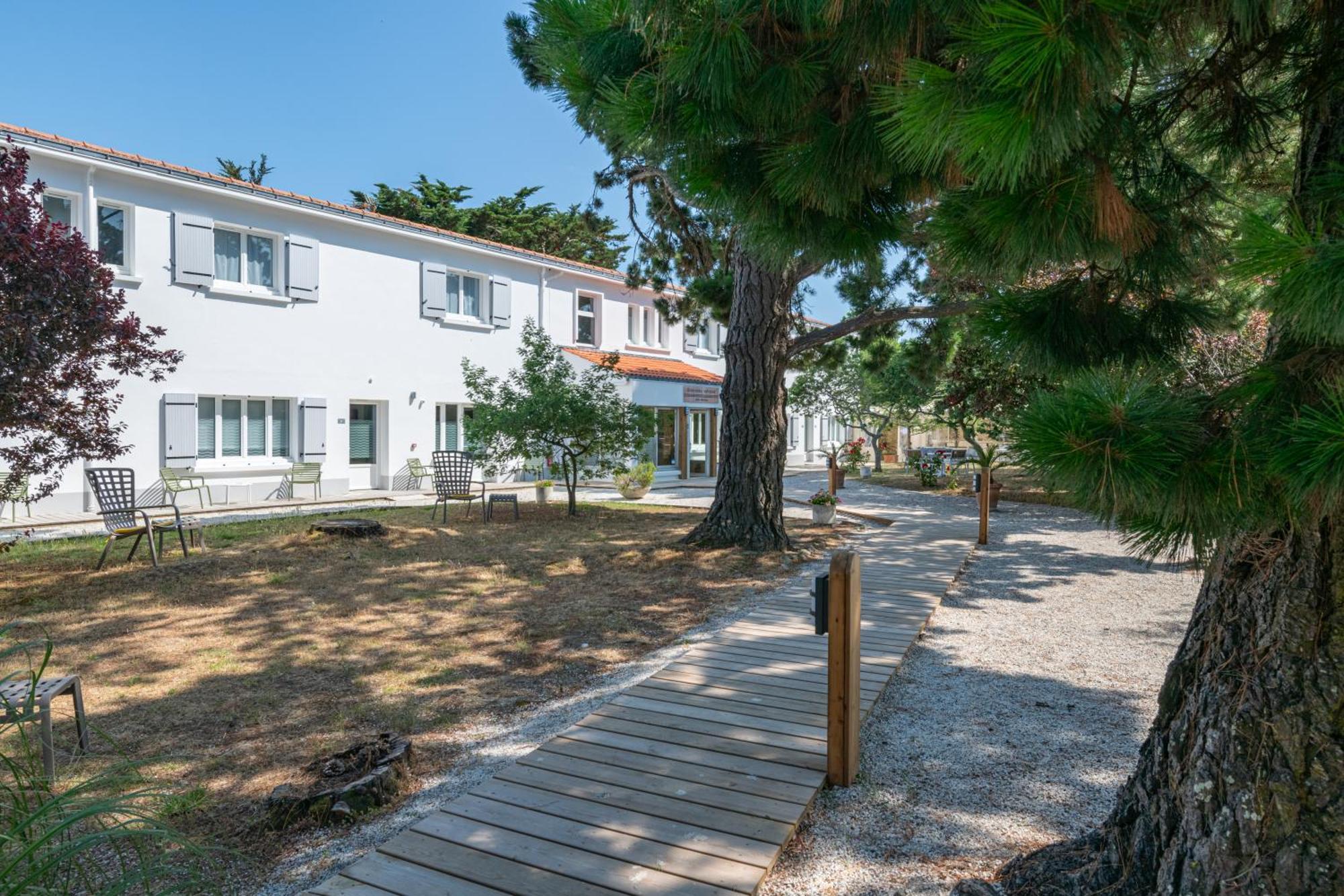Maison Esperanza Hotel Et Appartement ノワールムーティエ エクステリア 写真