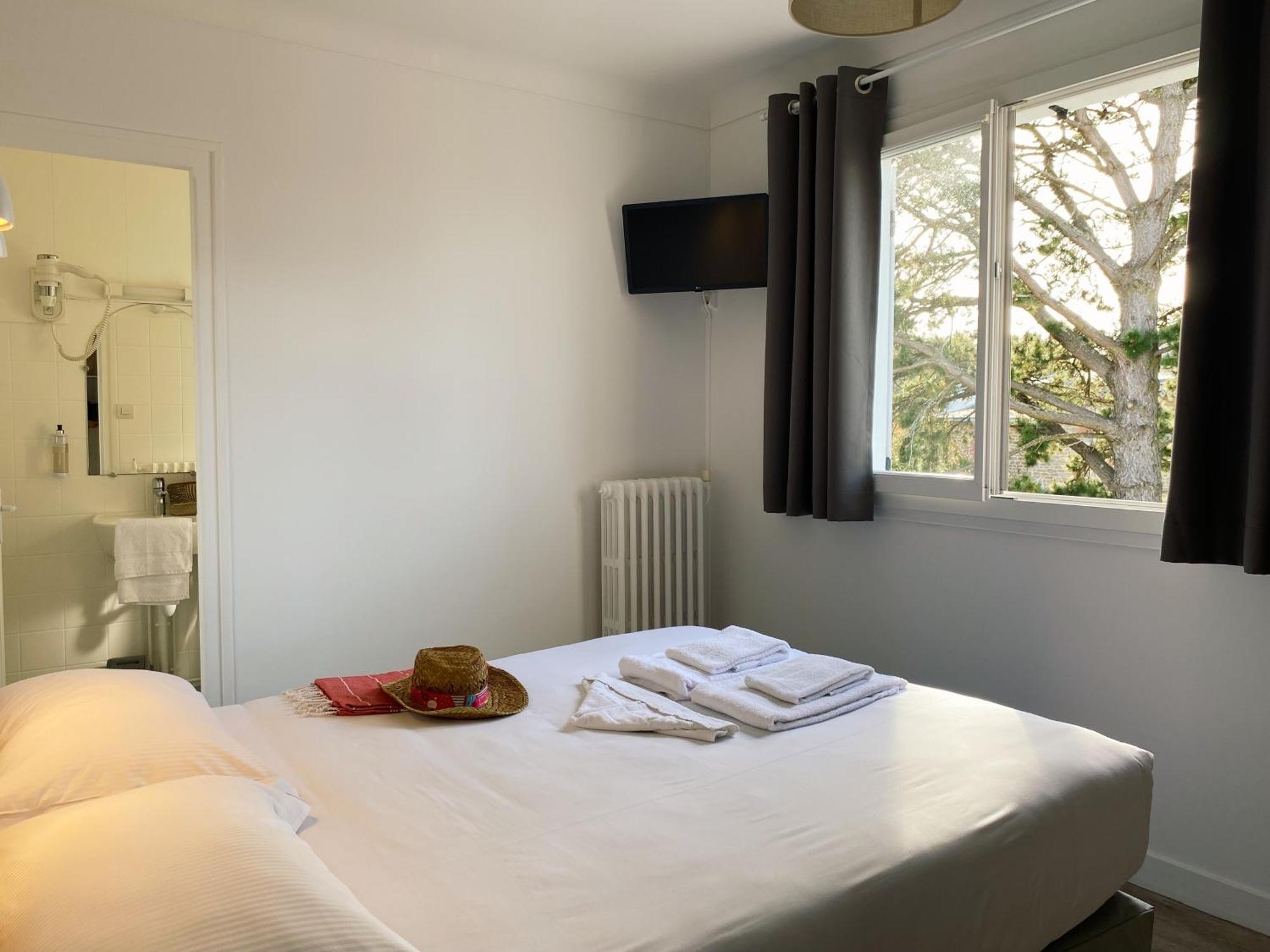 Maison Esperanza Hotel Et Appartement ノワールムーティエ エクステリア 写真
