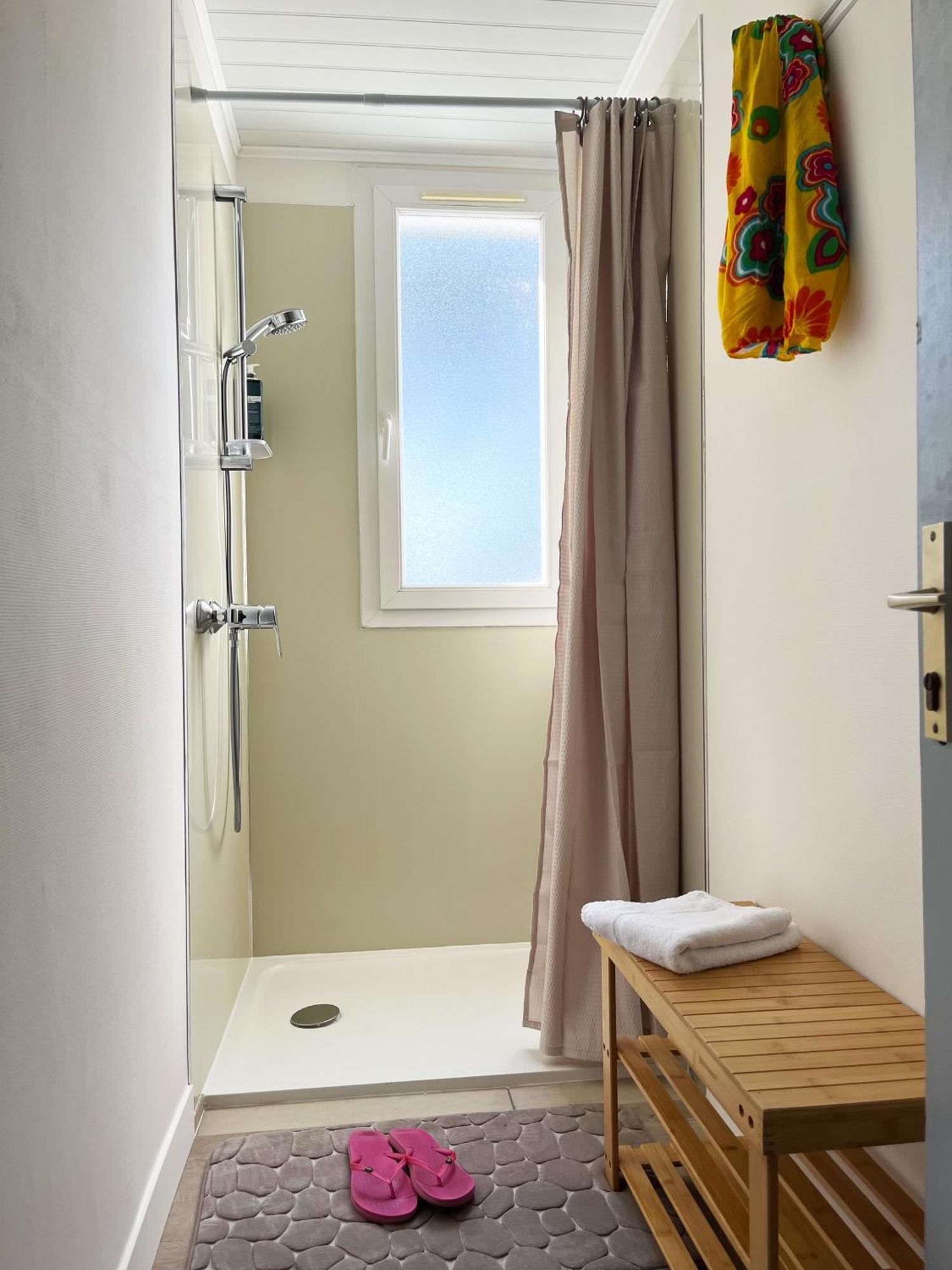 Maison Esperanza Hotel Et Appartement ノワールムーティエ エクステリア 写真